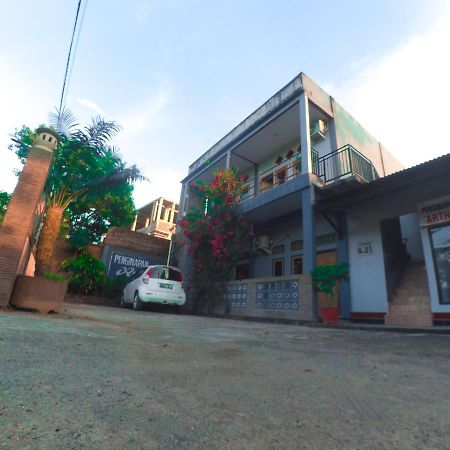 Penginapan Artha Praya Buitenkant foto