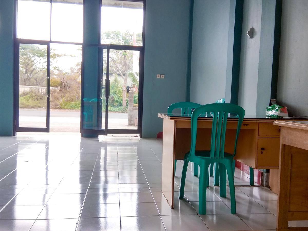 Penginapan Artha Praya Buitenkant foto